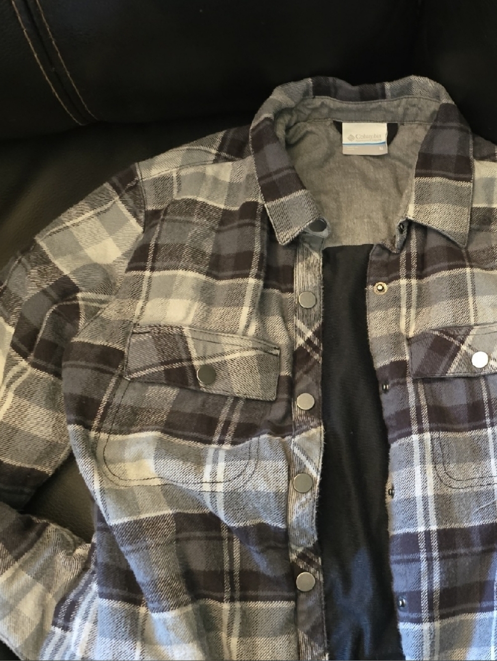 Columbia Men's Gray and Black Plaid Button-Down Shirt Jacket